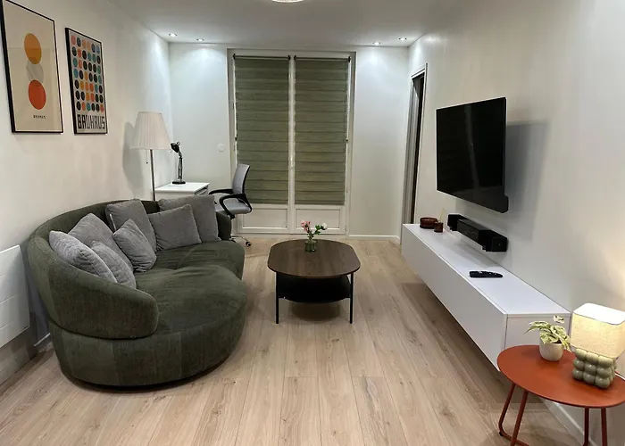 Havre De Paix En - Chez Celine * カーン